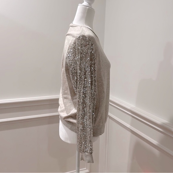 Heartloom Sequins sleeve Sweatshirt - Picture 2 of 5